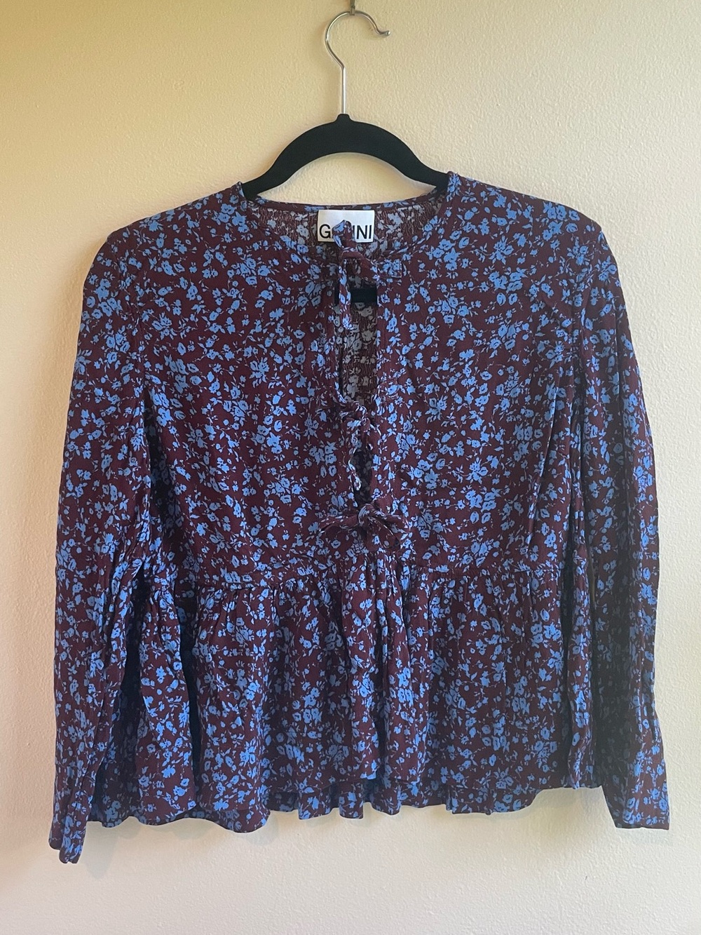 Ganni Printed Crepe Peplum Blouse Burgundy Blue Floral Tie Front Size 40 / US 8